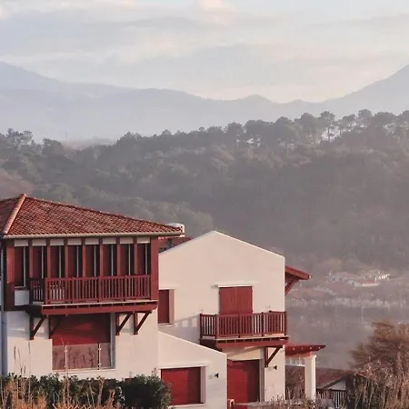 Moderne Au Coeur De Saint-jean-de-luz, A Deux Pas De La Et Des Halles - Fr-1-4-648 * Saint-Jean-de-Luz